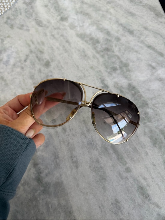 Vintage Gold Aviator Women\'s Sunglasses with Gradient Smoke Lenses main image 4